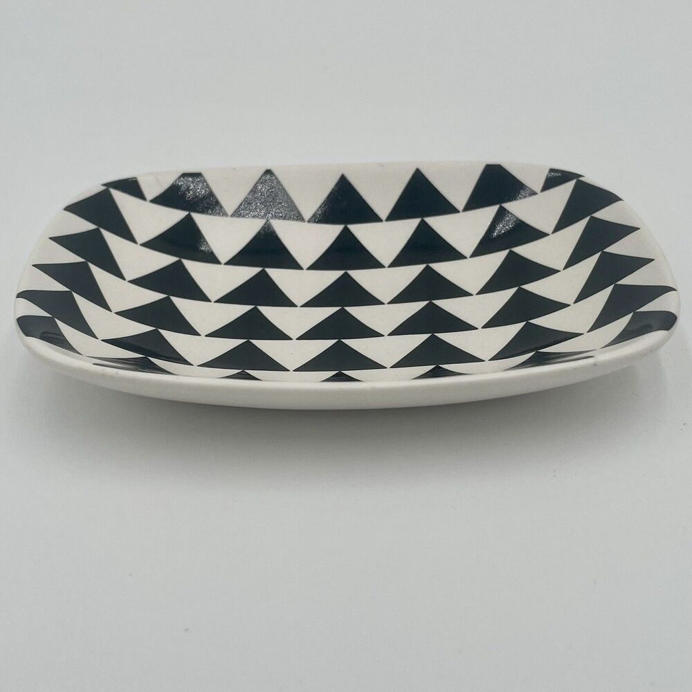 J Crew Trinket Tray Ceramic White Black Triangles Accent Jewelry  Geometric